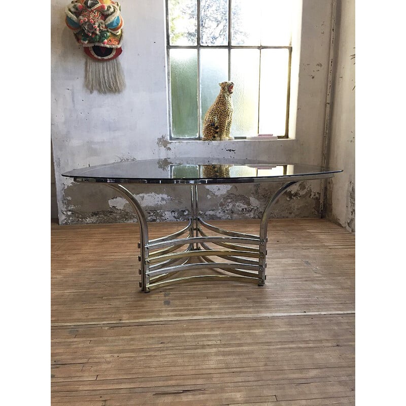 Mesa de comedor vintage de cristal ahumado y metal cromado, Italia, 1970