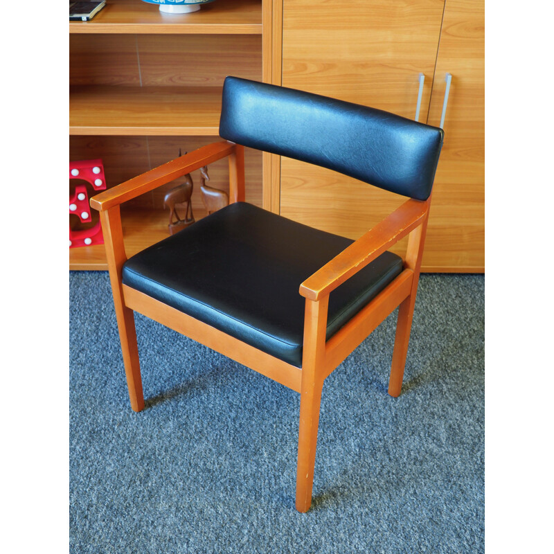 Chaise de bureau vintage de Sterling Seating Arenson Int Ltd