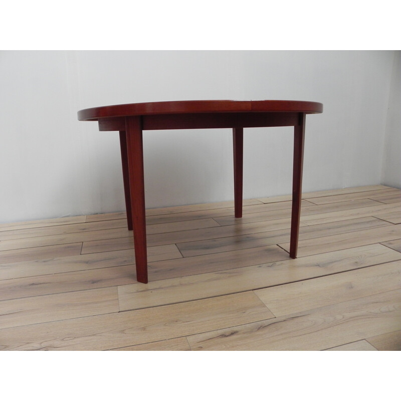 Round extendable table in teak, Henning KJAERNULF - 1960s