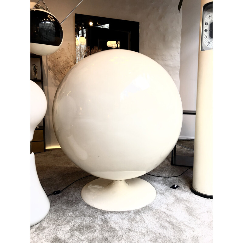Vintage ball chair attributed to Eero Aarnio, 1960s