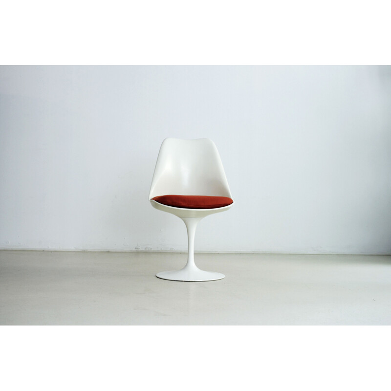 Knoll "Tulip" red chair, Eero SAARINEN - 1970s