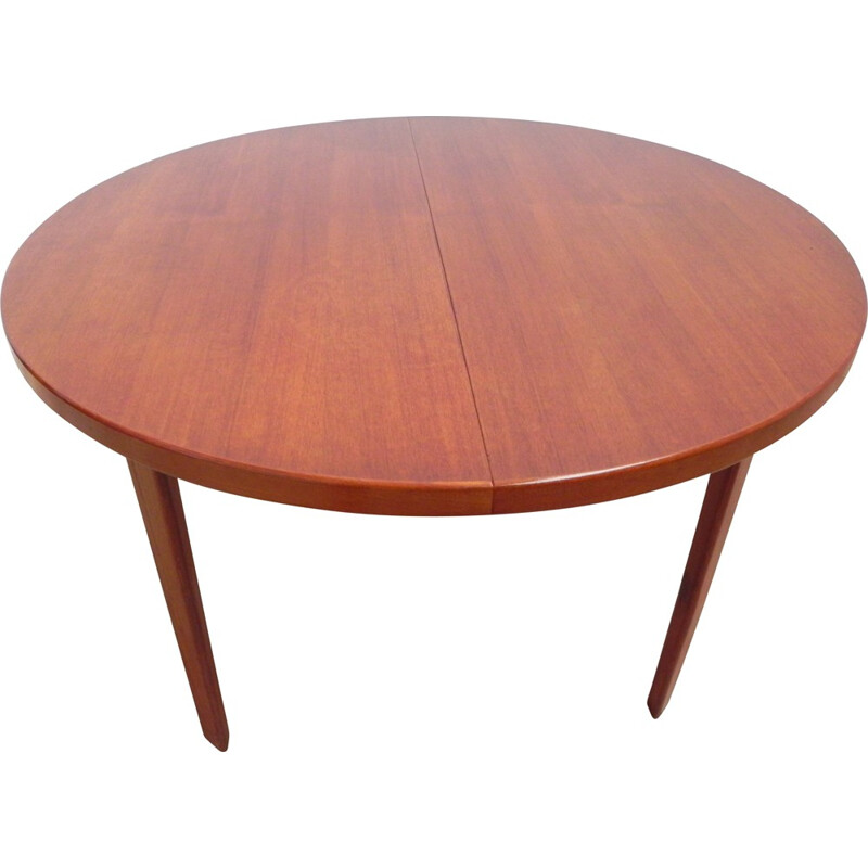 Round extendable table in teak, Henning KJAERNULF - 1960s