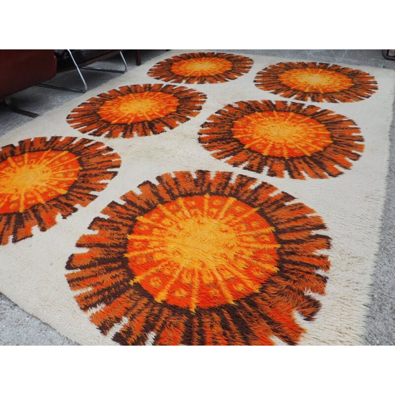 Vintage Large Orange & Cream Flower Patterned Shag-Pile Rug 1960s