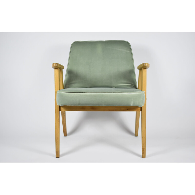 Vintage fauteuil in mint fluweel 366 van J. Chierowski 1962