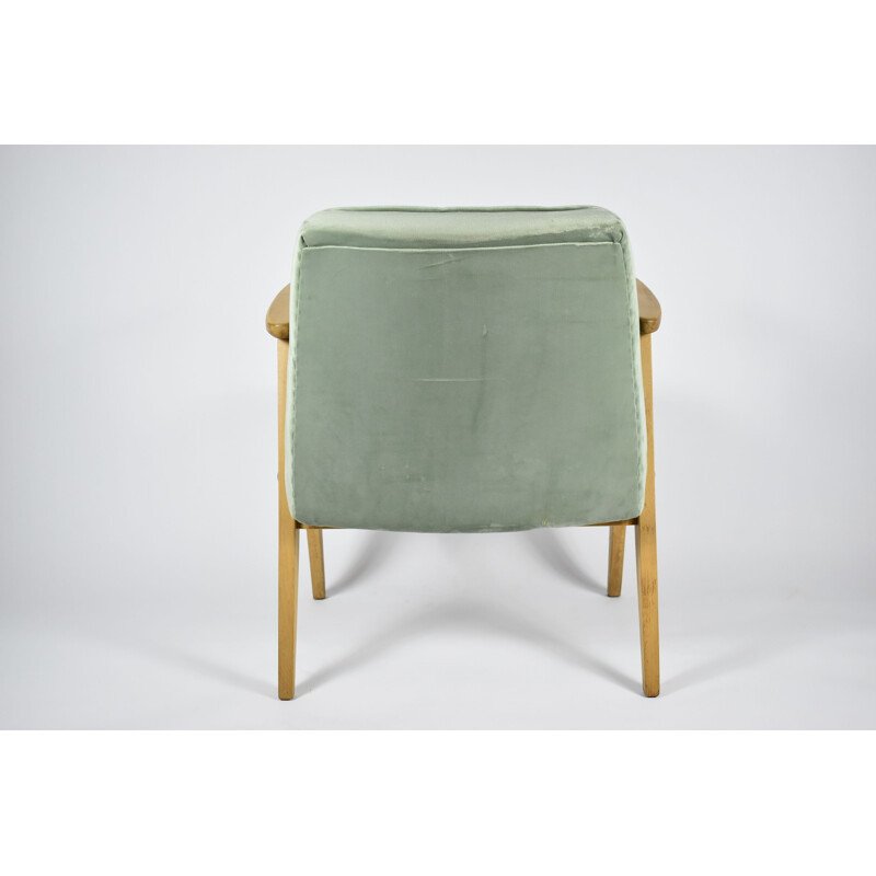 Vintage fauteuil in mint fluweel 366 van J. Chierowski 1962