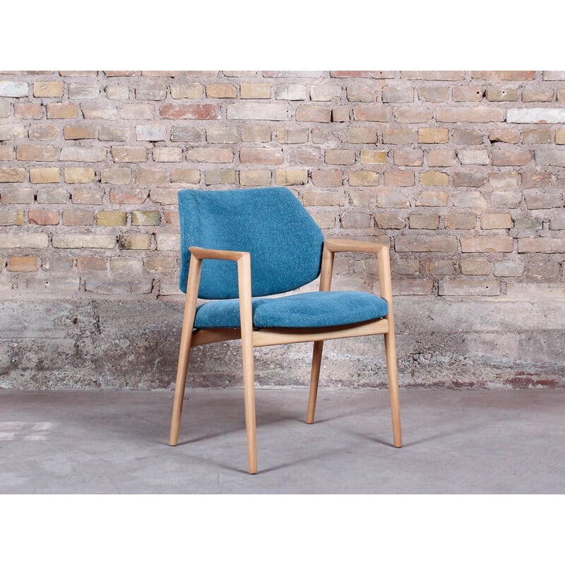 Fauteuil vintage scandinave avec accoudoirs en frêne massif restauré