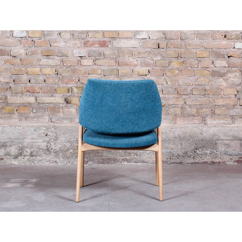 Fauteuil vintage scandinave avec accoudoirs en frêne massif restauré