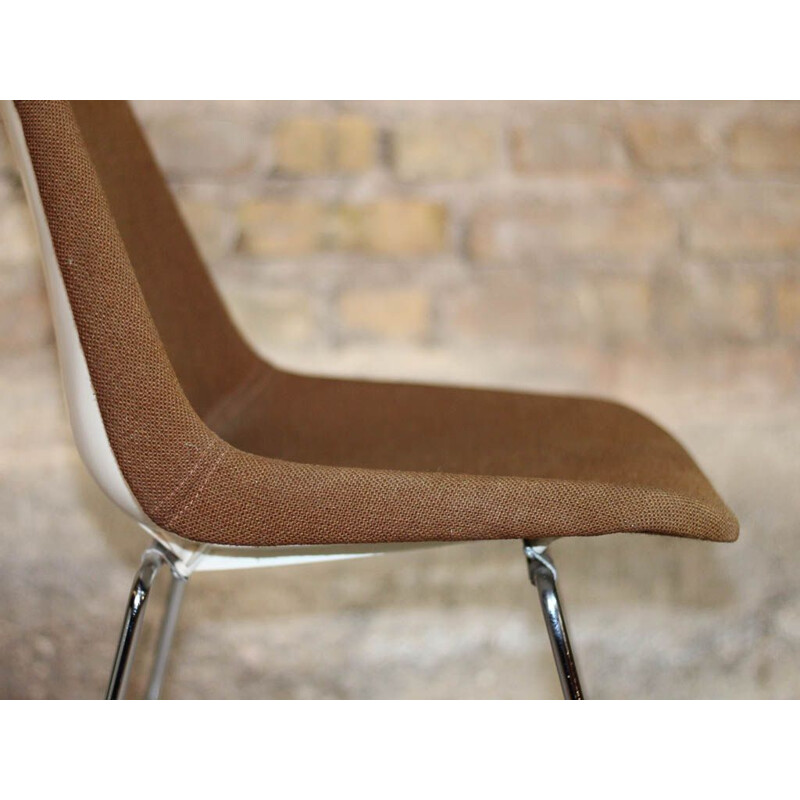 Suite of 4 vintage "Polyprop" chairs by Robin Day for Hille, UK, 1970