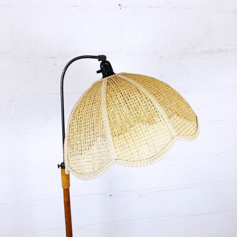 Vintage floor lamp in wicker and wood