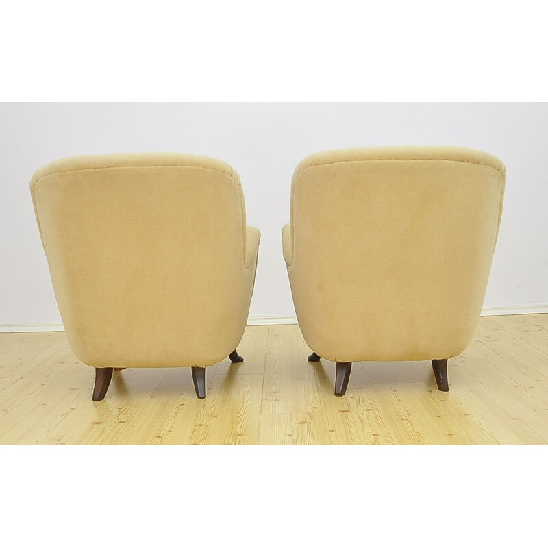 Paire de fauteuils en velours vintage par Berga Mobler