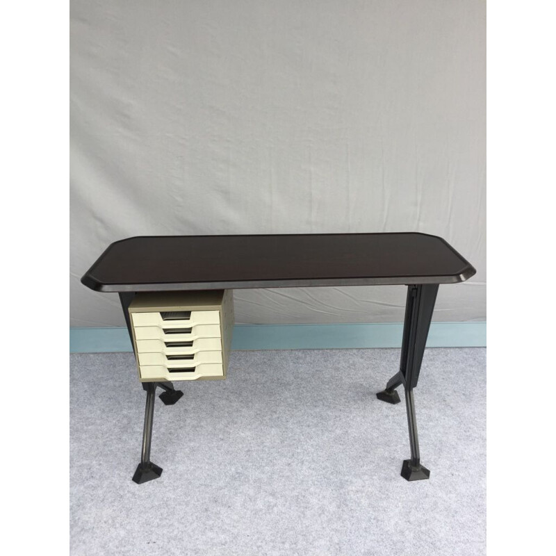 Bureau vintage BBPR avec pieds réglable par OLIVETTI 