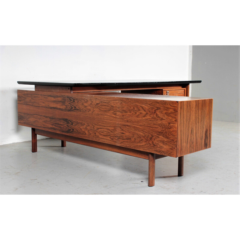 Vintage desk in rosewood by Arne Vodder from Sibast