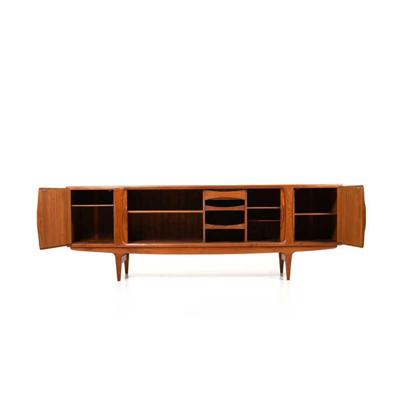 Vintage teak Sideboard Mod.19 by Johannes Andersen for Uldum Møbelfabrik, 1950s