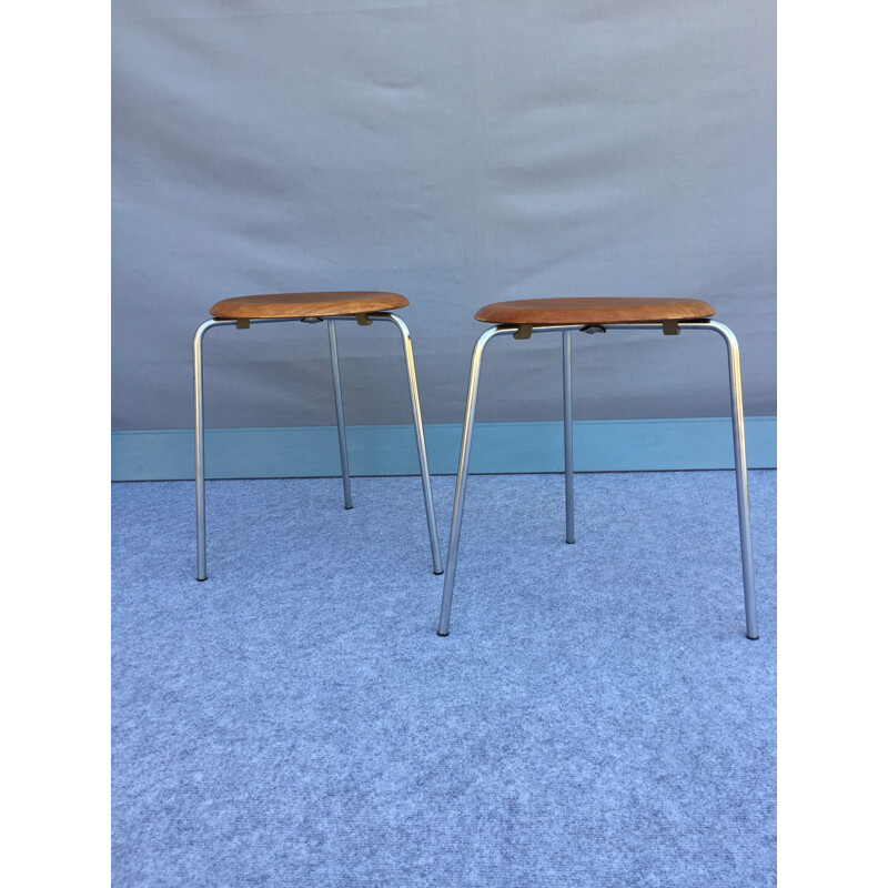 Paar vintage teakhouten krukken van Arne Jacobsen