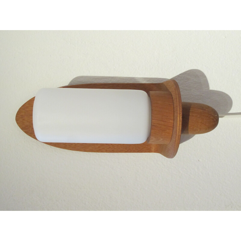 Vintage Scandinavian wall light in oak and opal glass