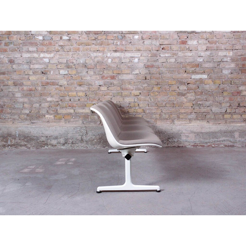 Vintage airport bench in white steel and cream fabric, 1980s