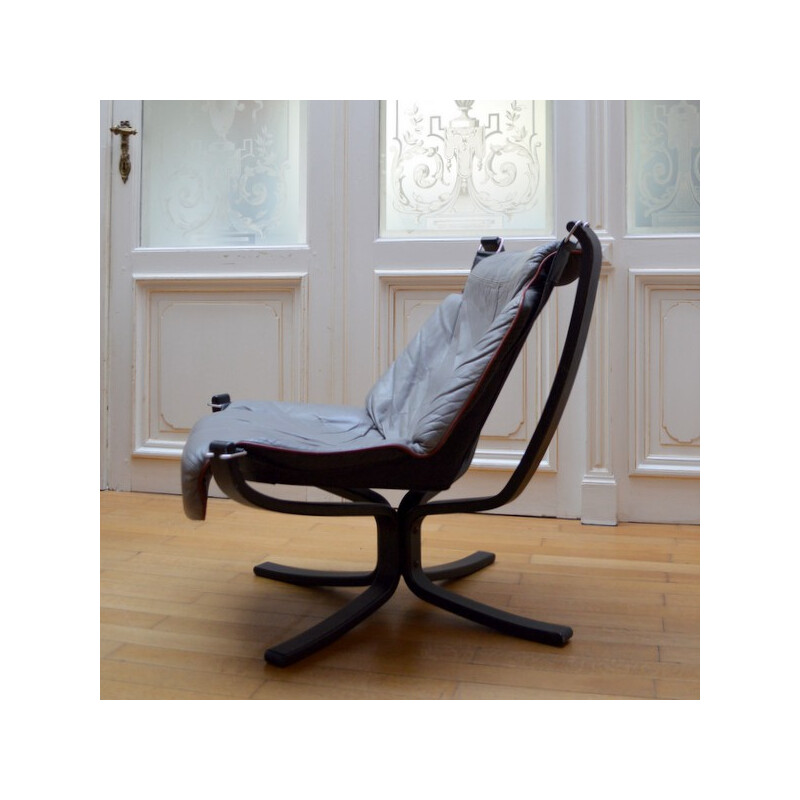 Scandinavian Vatne Møbler " Falcon" lounge chair in grey leather, Sigurd RESSELL - 1960s