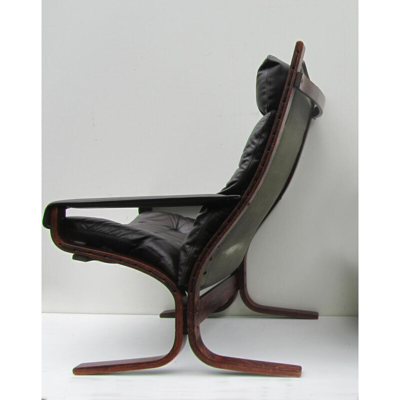Fauteuil lounge en cuir marron et bois, Ingmar RELLING - 1960