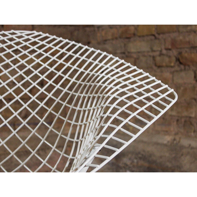 Vintage white Diamond armchair by Harry Bertoia for Knoll, 1952s