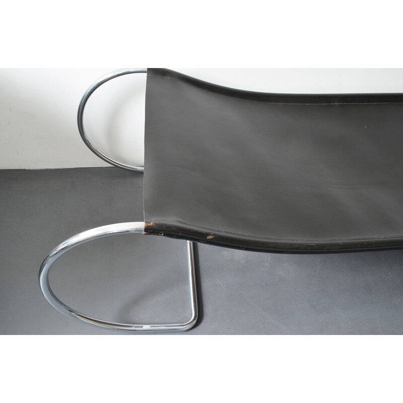 Vintage Tubular Steel & Leather LS 22 Lounger by Anton Lorenz for Thonet, Germany 1940
