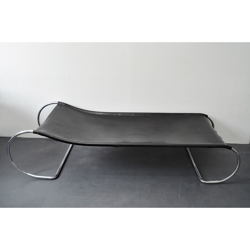 Chaise longue vintage LS 22 de acero tubular y cuero de Anton Lorenz para Thonet, Alemania 1940