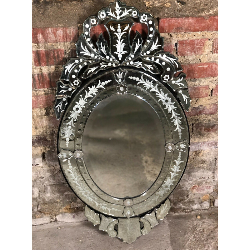 Vintage oval Venice mirror with pediment, 1980