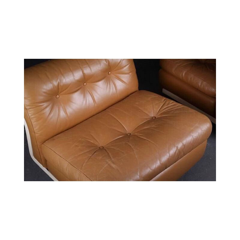 Mario Bellini's vintage Amanta leather low chair