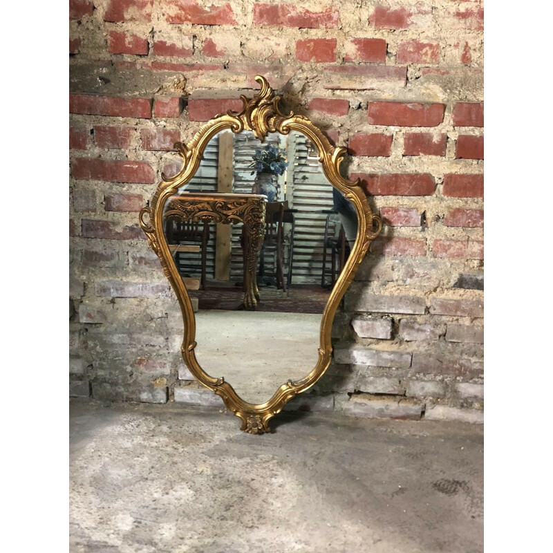 Miroir oval italien vintage style Louis XV en bois doré 1970