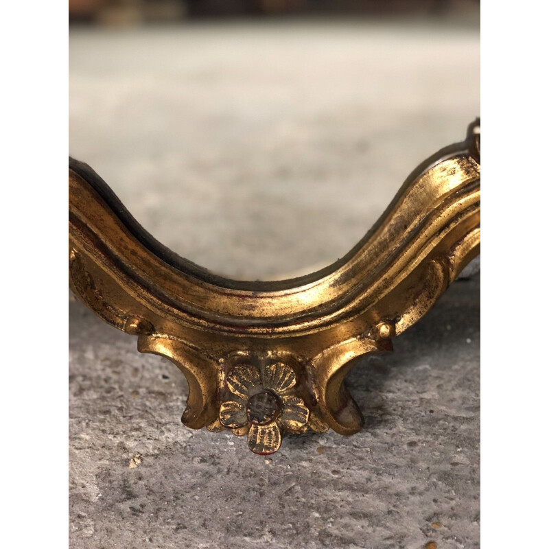 Miroir oval italien vintage style Louis XV en bois doré 1970