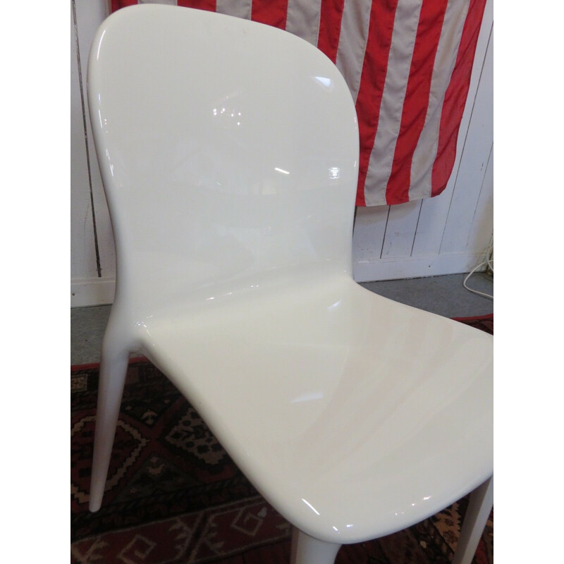 Vintage white "Kartell" polycarbonate chair