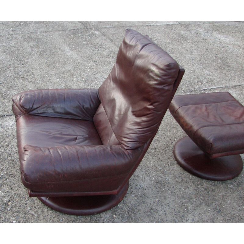 Fauteuil Rolf Benz en cuir vintage avec repose-pieds, 1970