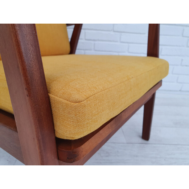 Fauteuil vintage danois jaune en teck massif, 1970