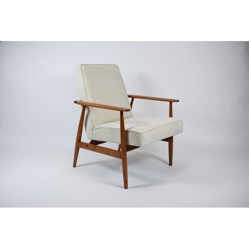 Vintage fauteuil type 300-190 van H. Lis voor Bystrzyckie Meubelfabrieken, 1970