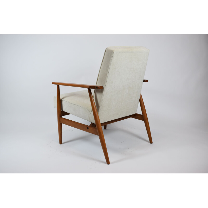 Vintage armchair type 300-190 by H. Lis for Bystrzyckie Furniture Factories, 1970s