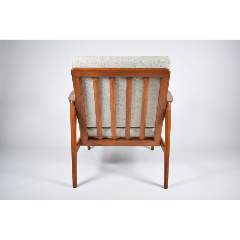 Vintage Scandinavian Stefan armchair type 300-139 by Swarzędzka Furniture Factory, 1960s