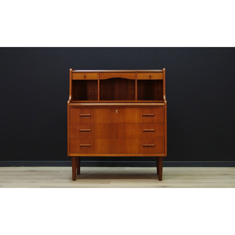 Vintage danish desk in teak with drawers