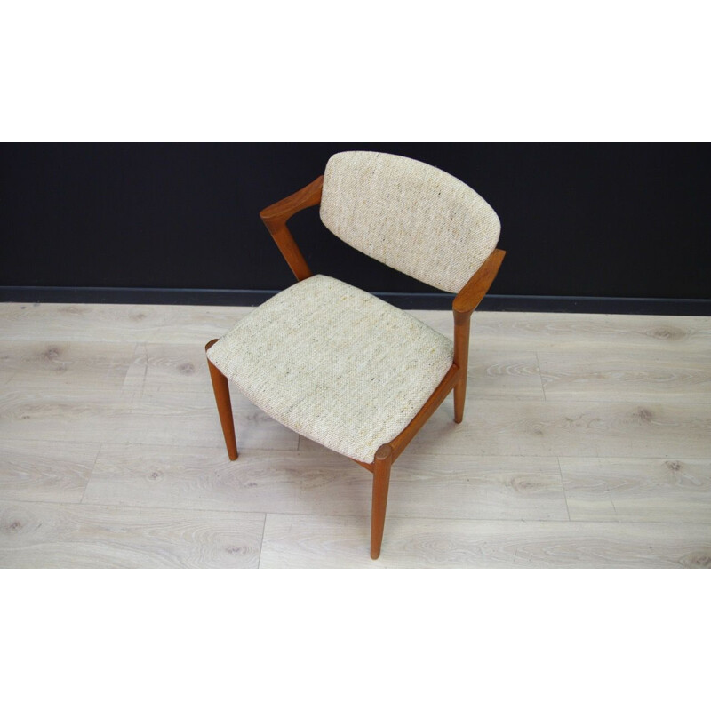 Set of 4 vintage scandinavian beige chairs by Kai Krisiansen