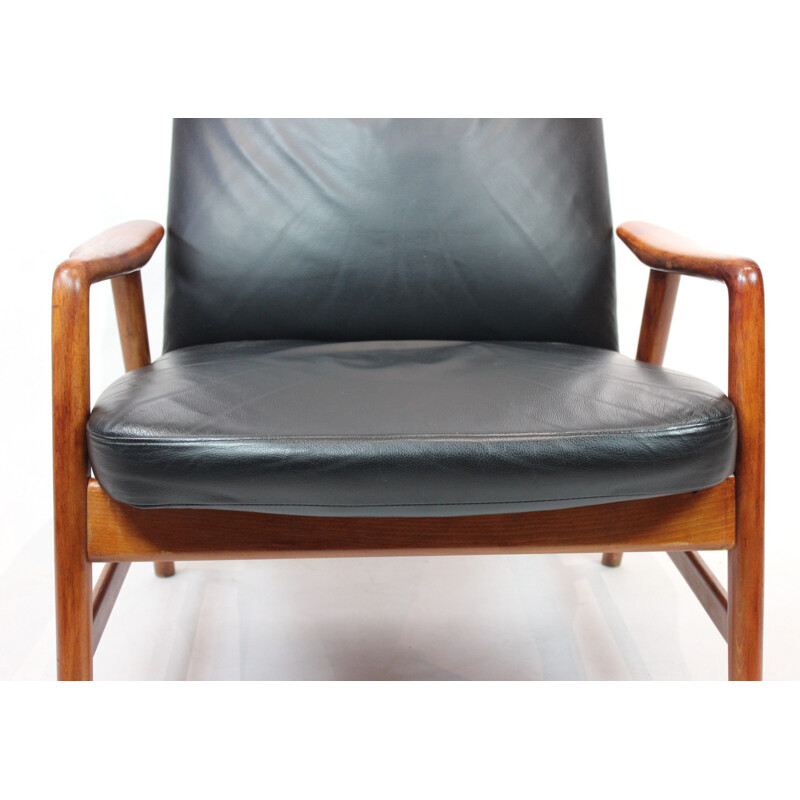 Fauteuil vintage en bois et cuir noir d'Alf Svensson et Fritz Hansen, 1960