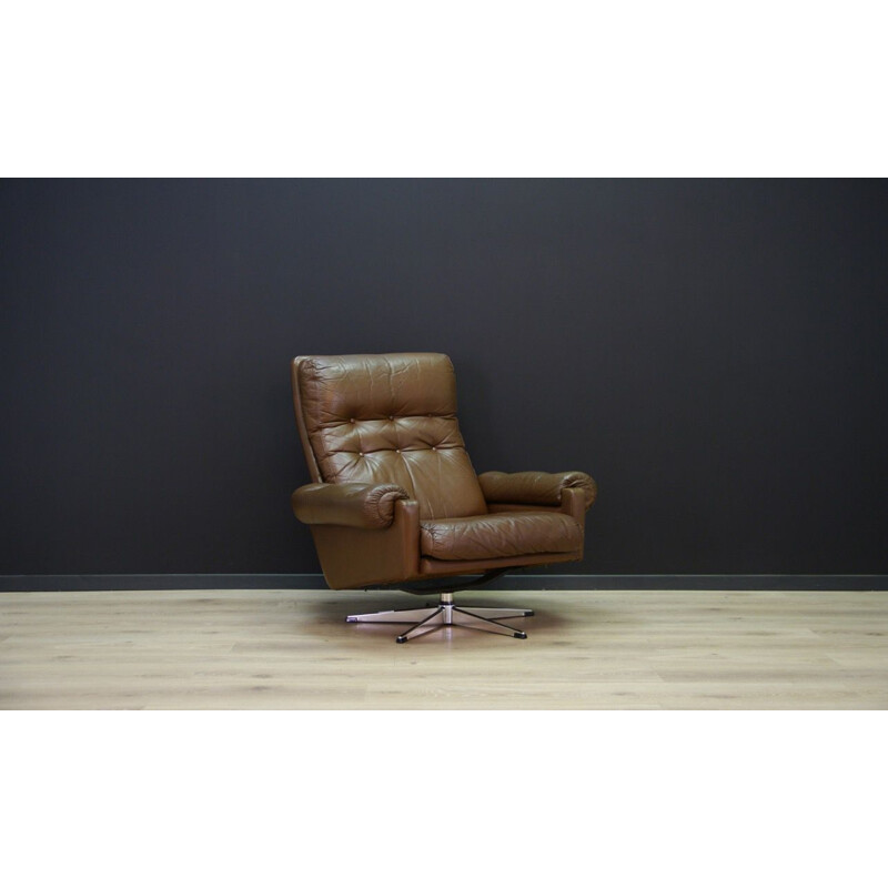 Fauteuil vintage scandinave en cuir brun avec construction en acier