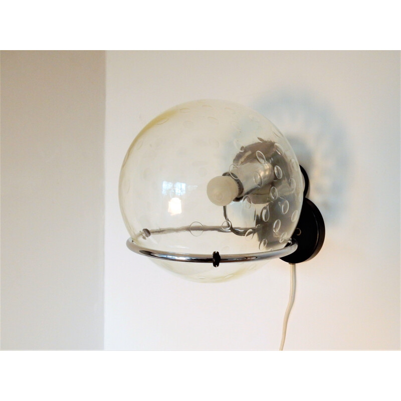 Vintage C-1725 wall lamp with raindrop glass bowl by Raak 1970