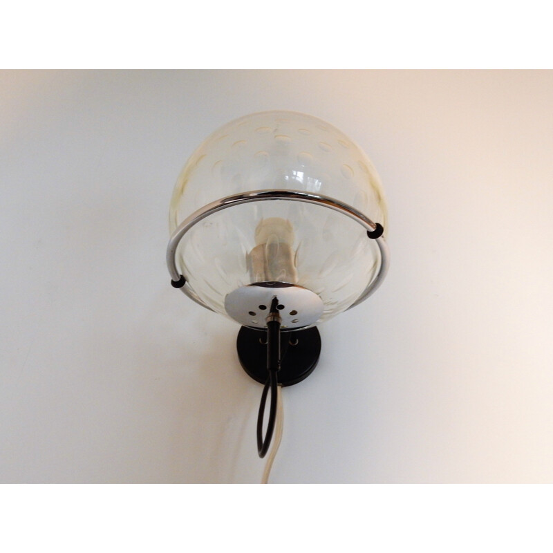 Vintage C-1725 wall lamp with raindrop glass bowl by Raak 1970