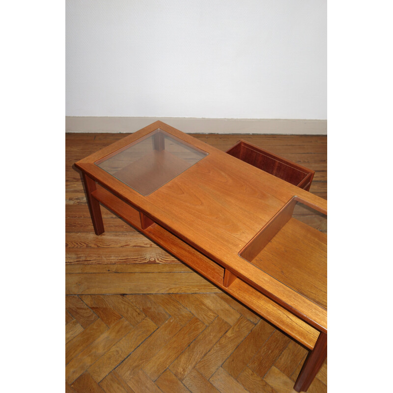 Table basse vintage en teck et verre par Gplan, 1970