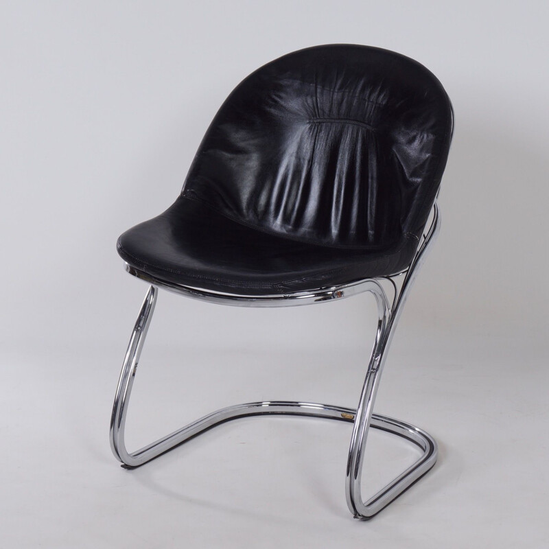 Suite de 4 chaises Vintage en cuir noir 1970