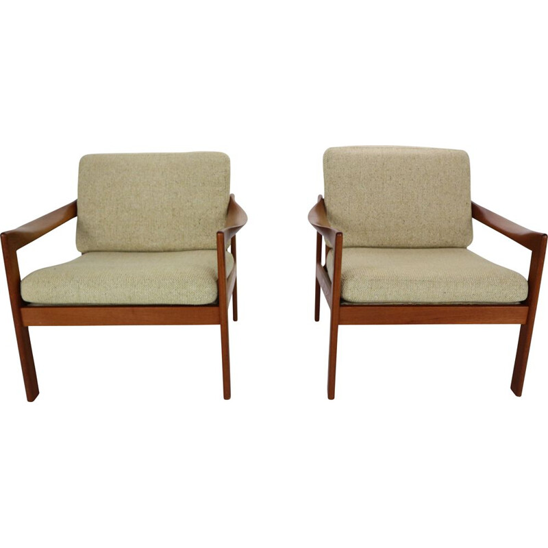 Pair of teak lounge chairs by Illum Wikkelsø for Niels Eilersen, Denmark, 1960 