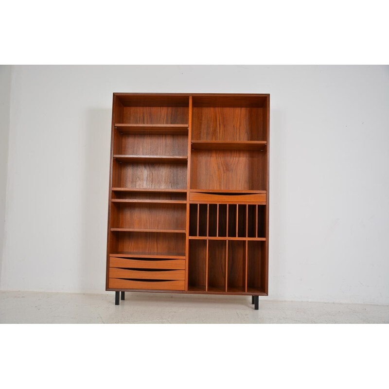 Vintage Scandinavian bookcase, 1960