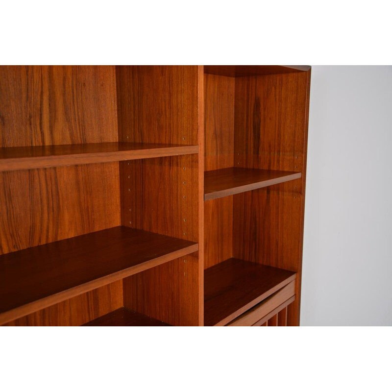 Vintage Scandinavian bookcase, 1960