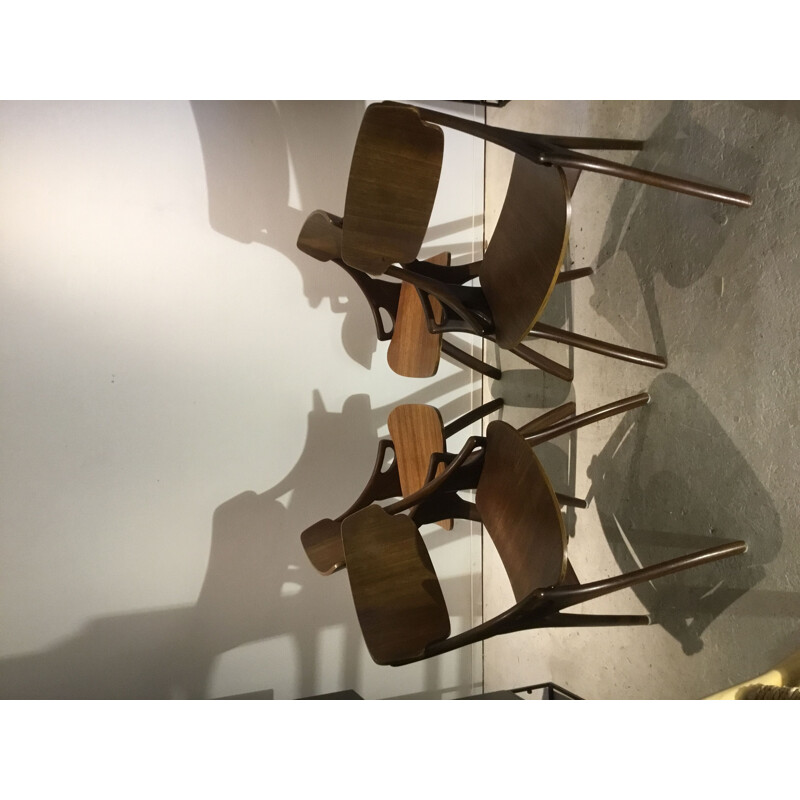 Set of 4 dining chairs by Arne Hovmand Olsen for Mogens Kold, 1950s
