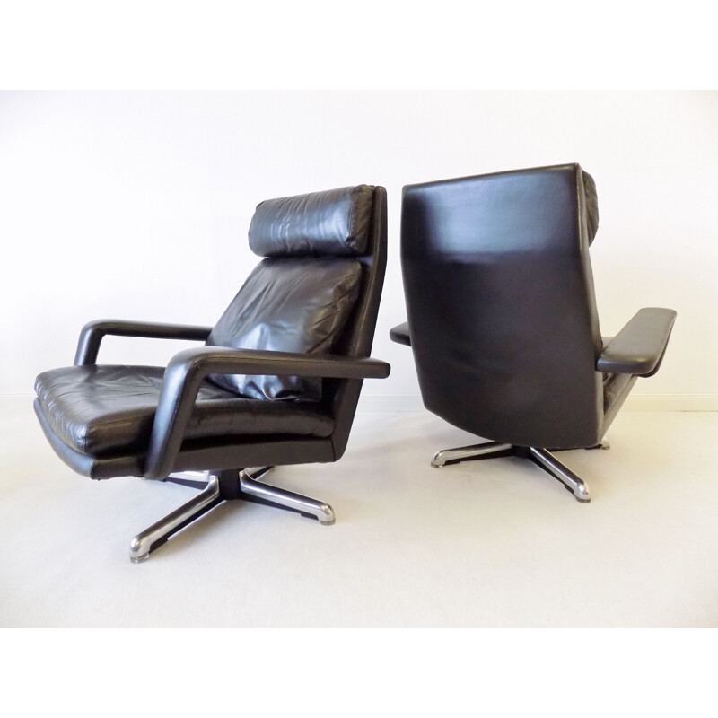 Set of 2 black leather vintage armchairs by Hans Kaufeld 