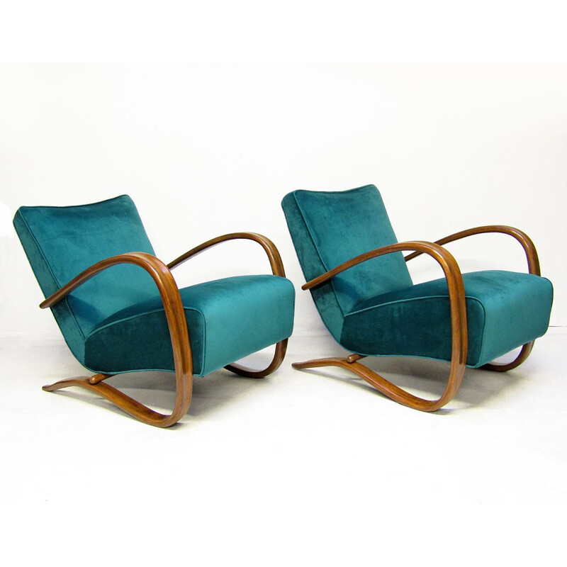 Paire de chaises de salon vintage "H269" en velours bleu par Jindrich Halabala