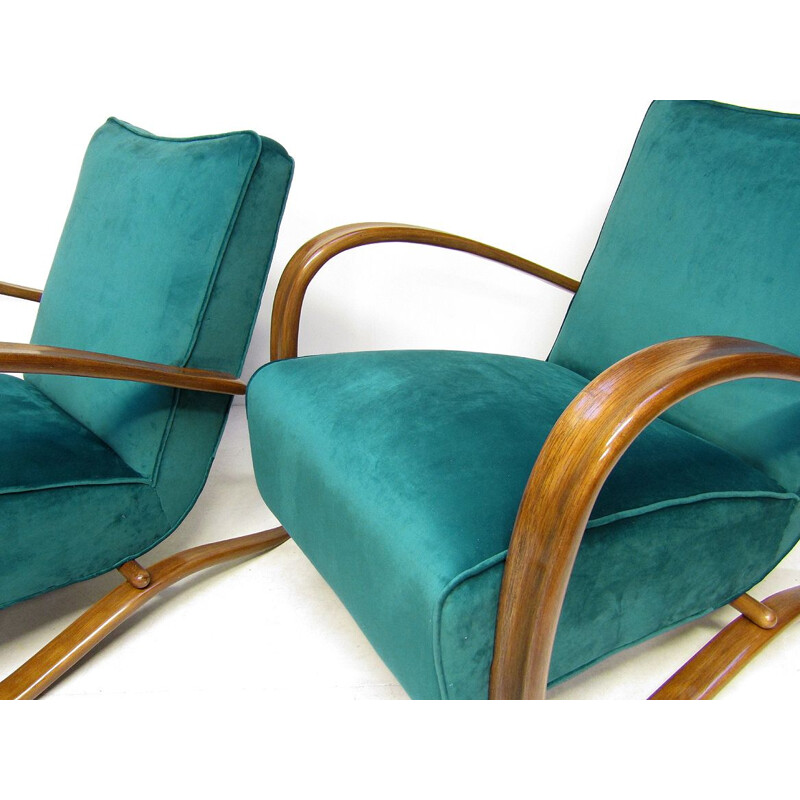 Paire de chaises de salon vintage "H269" en velours bleu par Jindrich Halabala